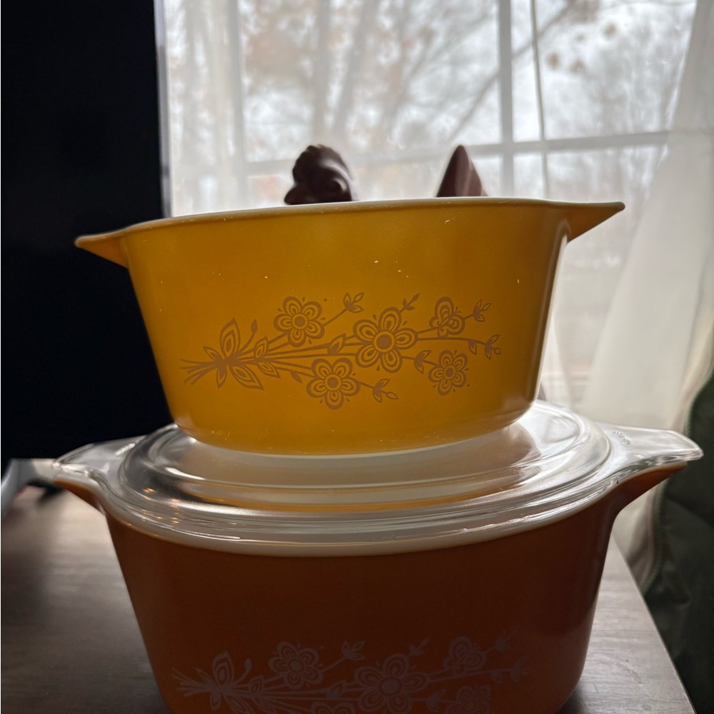 PYREX butterfly gold vintage Casserole Dish Set